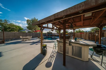 Pool deck resurfacing Farmington